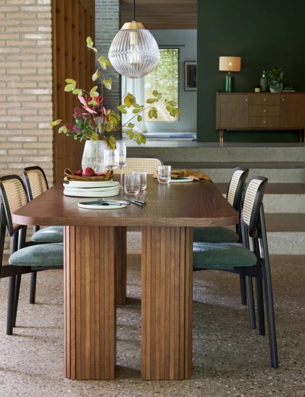 Table à Manger Lazar – L’Élégance Intemporelle pour Magnifier Votre Intérieur – Image 3
