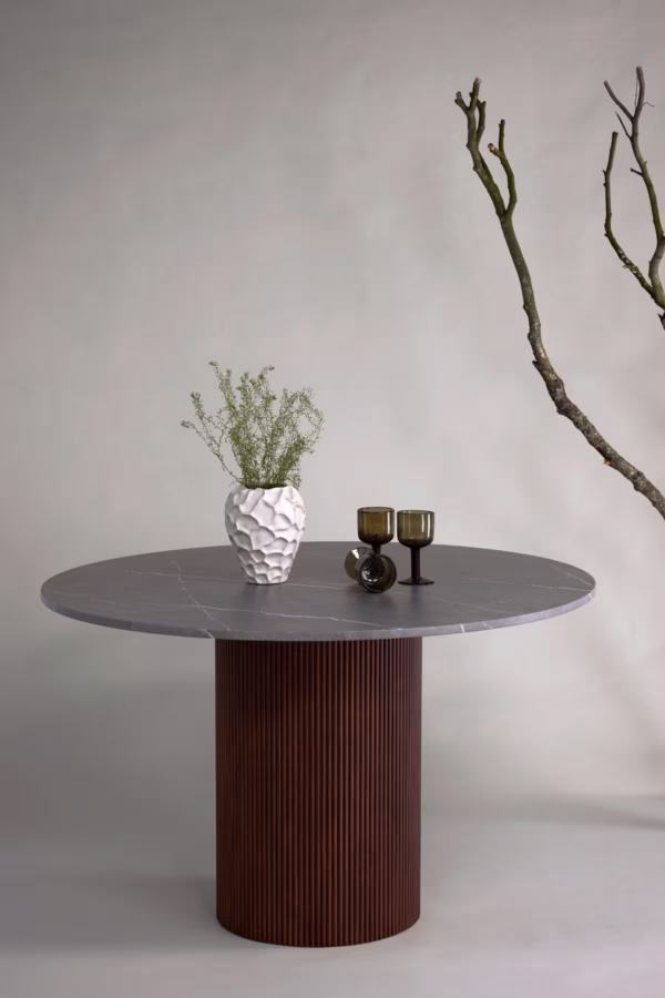 Table à Manger Petra – L’Élégance Raffinée pour Sublimer Votre Intérieur – Image 2